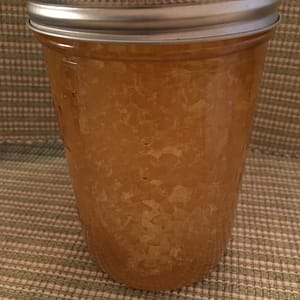 honey comb in jar